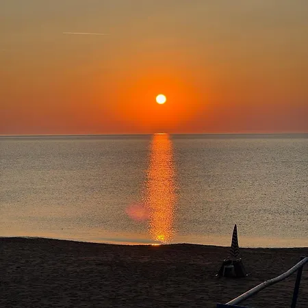 Апартхотел Обзор Бийч Резорт Обзор