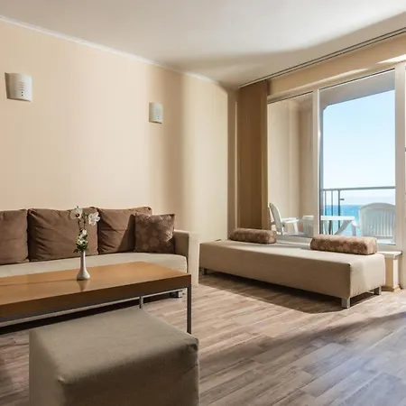 Obzor Beach Resort Apartmanhotel 4*