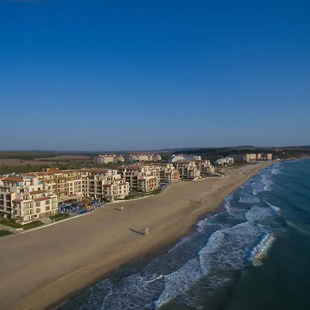 Obzor Beach Resort מלון דירות 4*