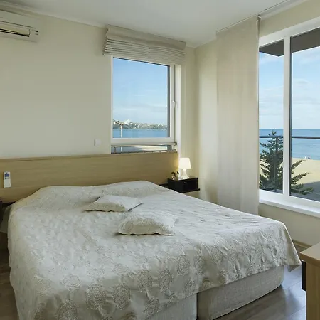 מלון דירות Obzor Beach Resort