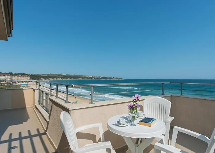 Обзор Бийч Резорт