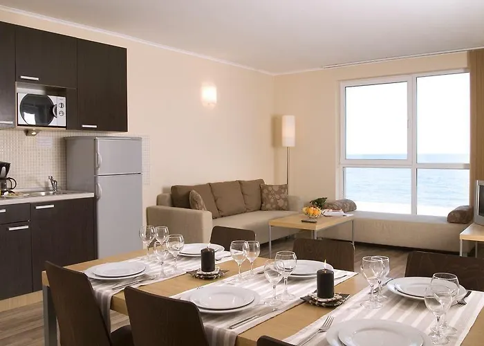 Обзор Бийч Резорт 4*